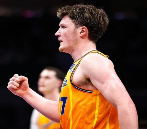 戈贝尔赞华,子空接助攻,这球太神奇,太阳城,太阳城娱乐,太阳城app,太阳城赌场