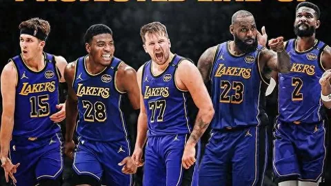 [图]袁悦&亚历山德罗娃女双组合成功闯入澳网32强